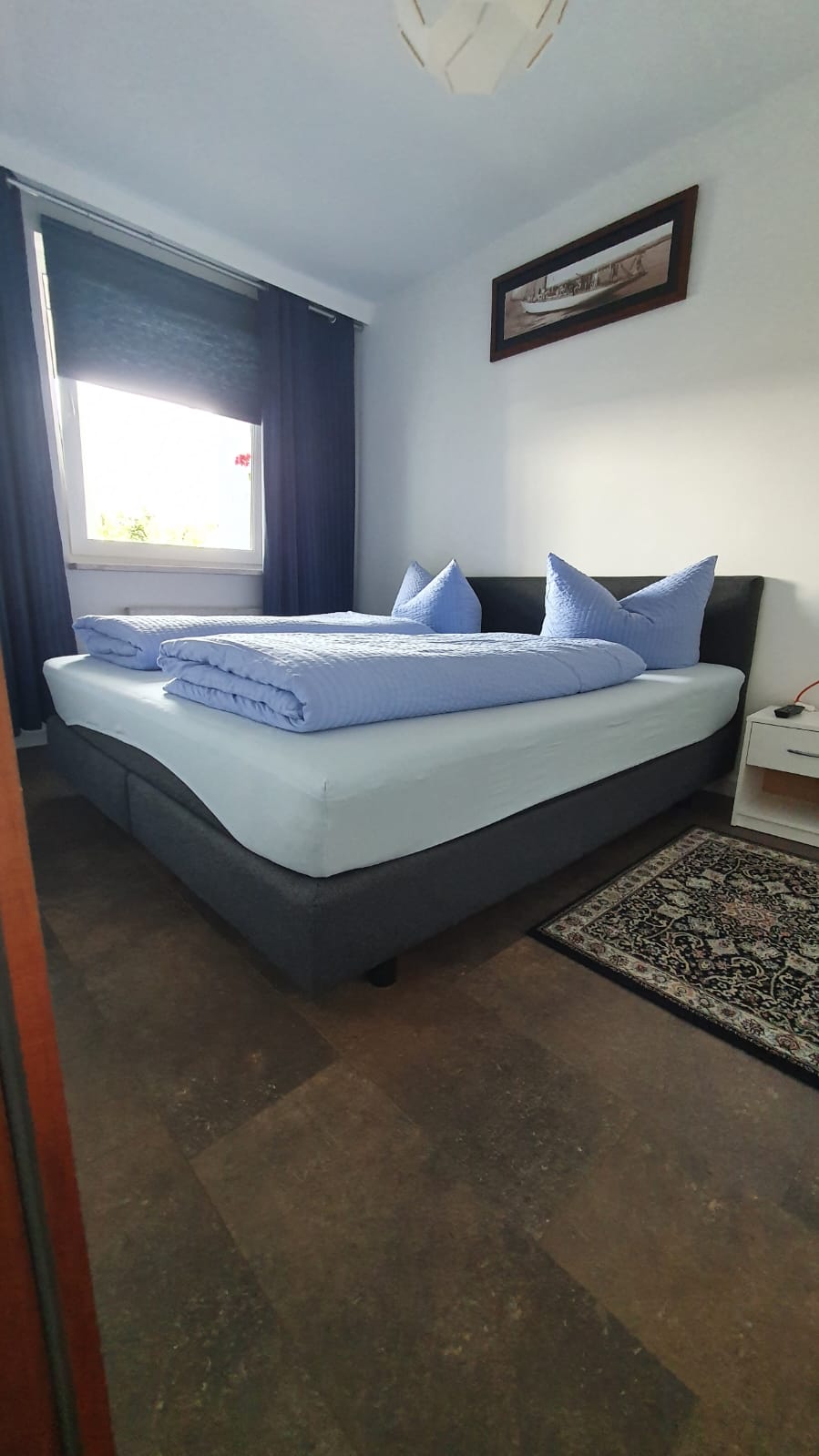 Schlafzimmer 1